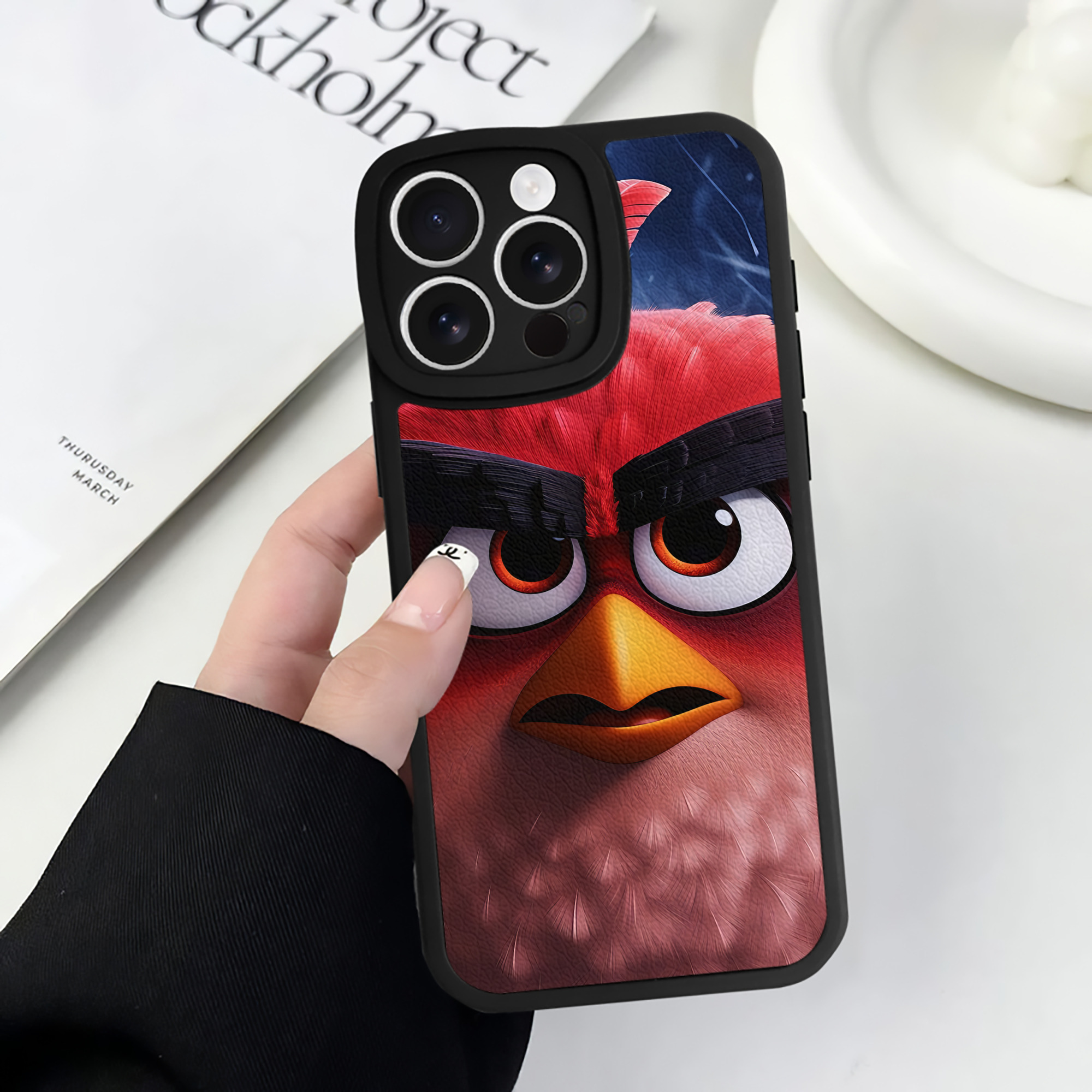 （画像用） Angry Birds アングリーバード 【iPhone 16シリーズ対応】シリコンスマホケース（レザー調） 材質：シリコン